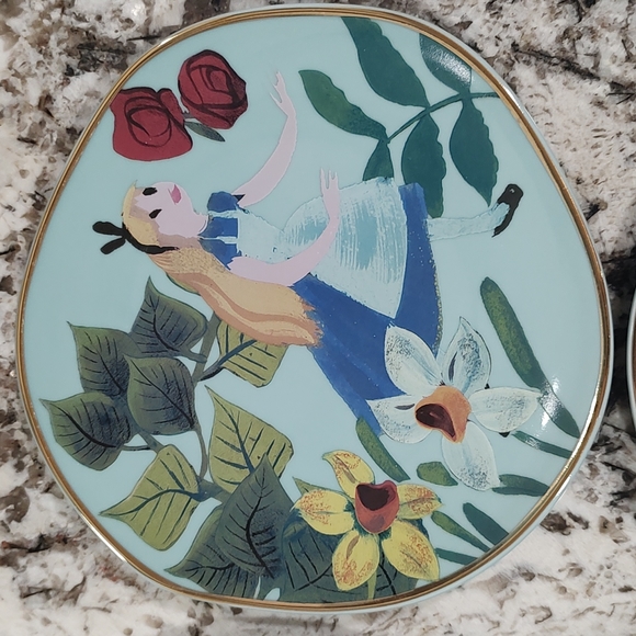 Disney Alice in Wonderland 70th Anniversary plate set of 4 - Picture 5 of 8